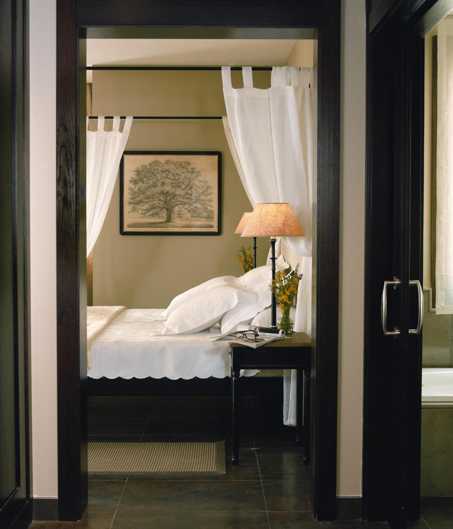 Suite (2 Adults + 1 Child),1157969782:JPEG