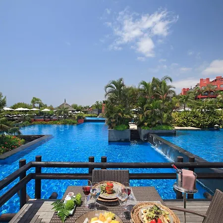 Asia Gardens Hotel & Thai Spa, A Royal Hideaway Hotel-3